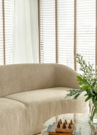 cortinas-americanas-de-madera-beige-livingpng-optimized-retwn687nmzgfgexo20wj4ee6i1h12zwll9hgii6r6